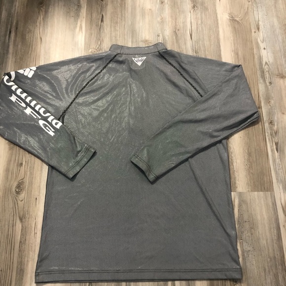 Columbia Omni Freeze Zero, reflective, 1/2 zip, long sleeve, NWOT 😁 - Picture 3 of 8